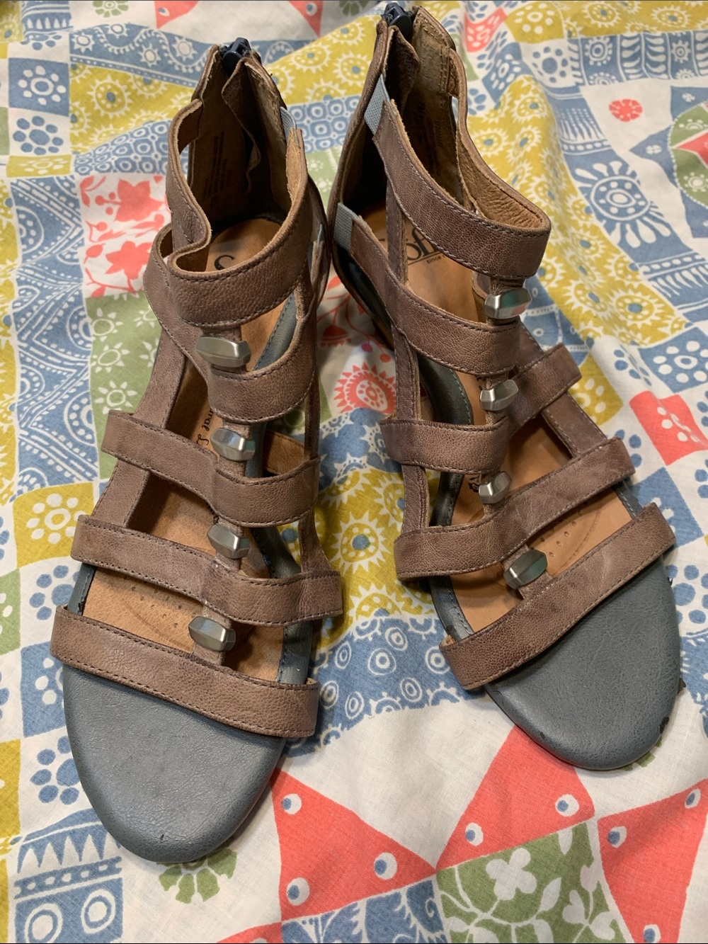 Sofft Leather Strappy Tan and Gray Gladiator Heels 7M